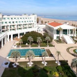 Las Arenas Balneario Resort 